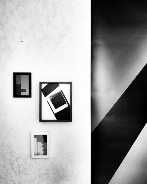 Diesunddas

.
.
.
#artlife 
#minimalism 
#artcurator 
#homegallery 
#gallerylife 
#galeria
#homesweethome